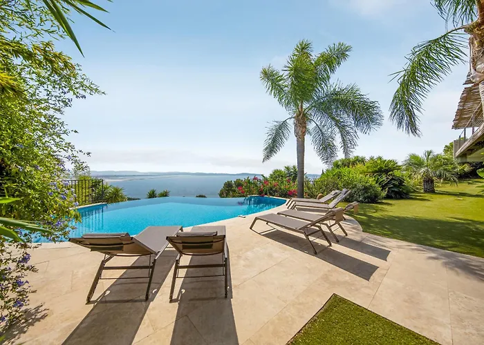 Prestigieuse Piscine Vue Mer-wifi Clim By Hc 4 - Vue époustouflante Parking-wifi By Hc