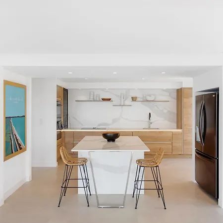 Grand Standing: Renovated Seaside Retreat With Pool Villa