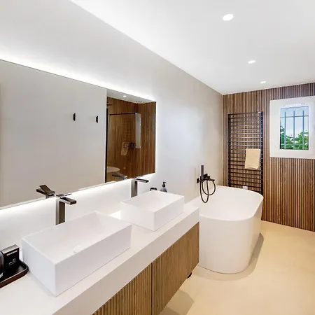 Prestigieuse Piscine Vue Mer-wifi Clim By Hc 4 - Vue époustouflante Parking-wifi By Hc * Hyères